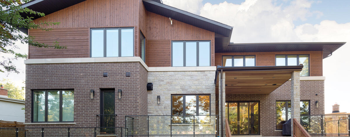 House using Contemporary Series and Vivace products from Brampton Brick